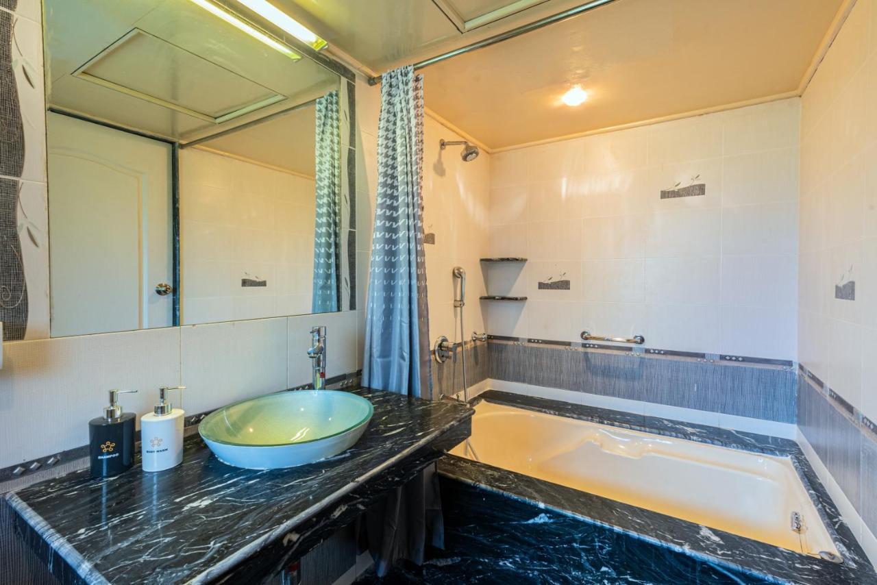 Saffronstays Grandiosa - 4 Bdr Pet-Friendly, Pool Villa Khandala מראה חיצוני תמונה
